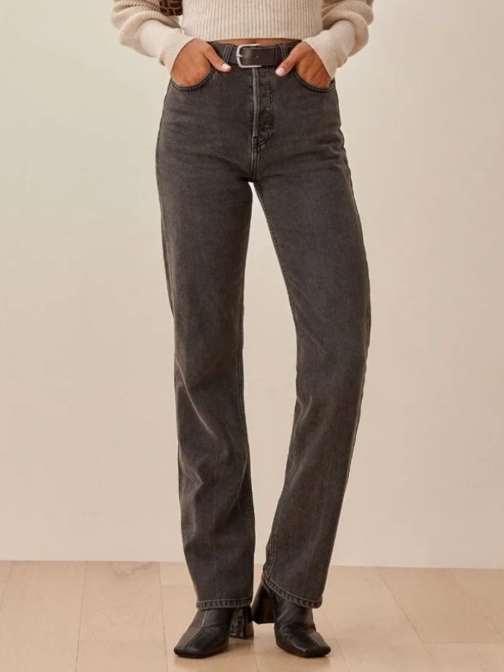 Reformation Cynthia High Rise Straight Long Jeans in Seine Wash size 28